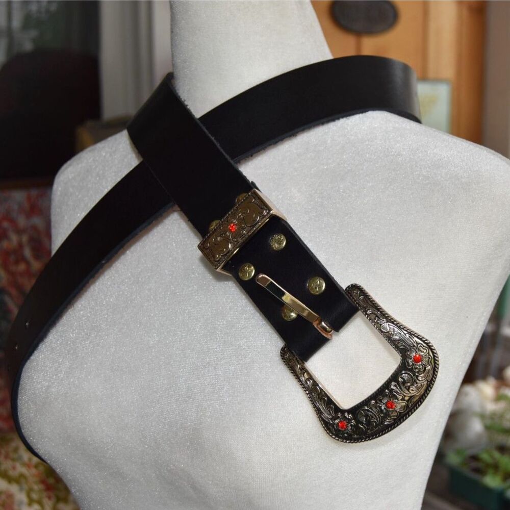 Y2K Western Black Leather Belt Rhinestone Buckle Cowgirl Size 40 (XL)